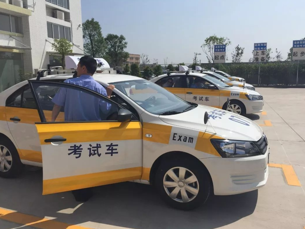 GNSS组合导航模块在驾考中的应用封面图