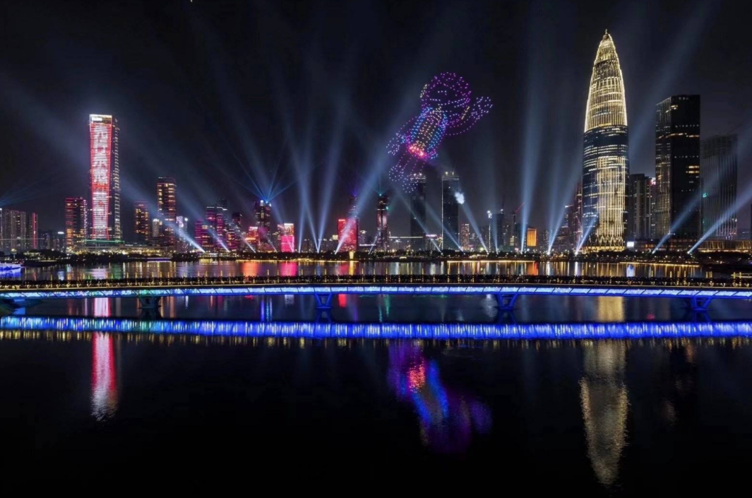 精准定位定向ZED-F9P芯片在城市无人机灯光秀表演中应用封面图