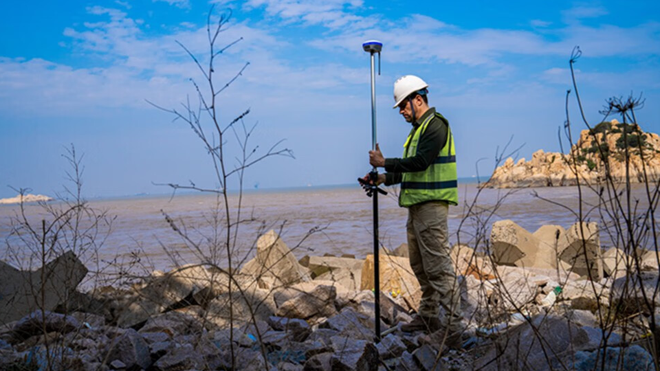测地型GNSS接收机使用方法封面图